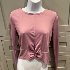 Freely Cropped Twist Workout Top